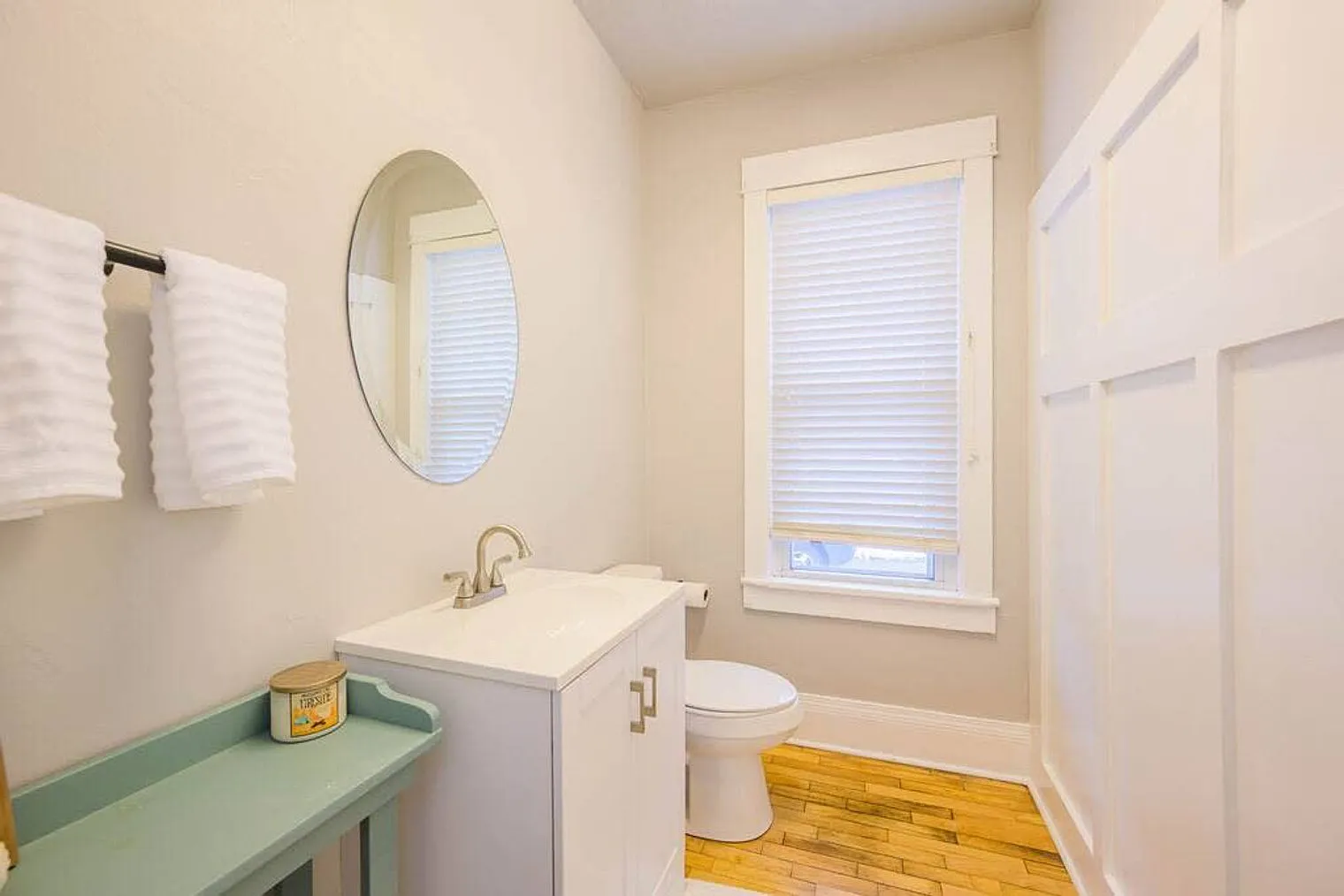 4 bed, 2.0 bath, 1593 sqft, $2,810 — Photo 4