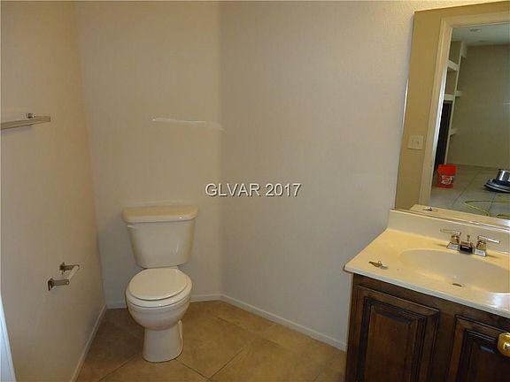 5th image of 2832 Woodland Park Ave #0