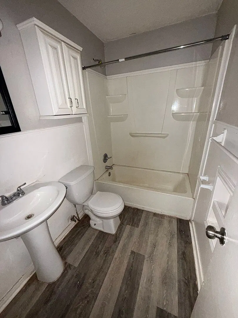 Available Now! 2/1 In Wheelock! — Photo 4