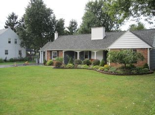 4166 Circle Ct, Williamsville, NY 14221