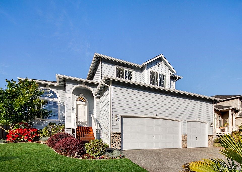 1st image of 3231 64th Ave NE