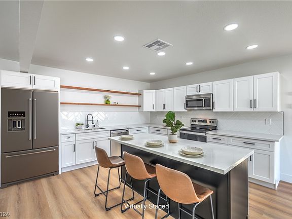 2nd image of 4961 E Owens Ave