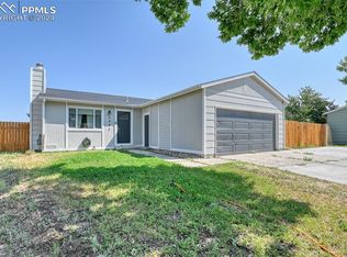 3388 Foxridge Dr, Colorado Springs, CO 80916
