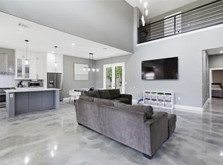 724 Ramsey Ave, Rockdale, TX 76567