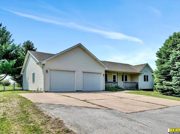 20107 S Stable Dr, Eagle, NE 68347
