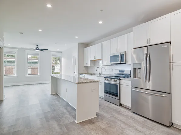 322 W Brookland Park Blvd #203, Richmond, VA 23222