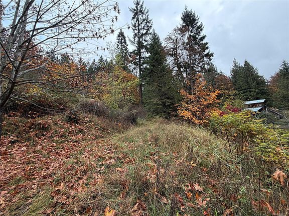 3rd image of 161 Garner Rd