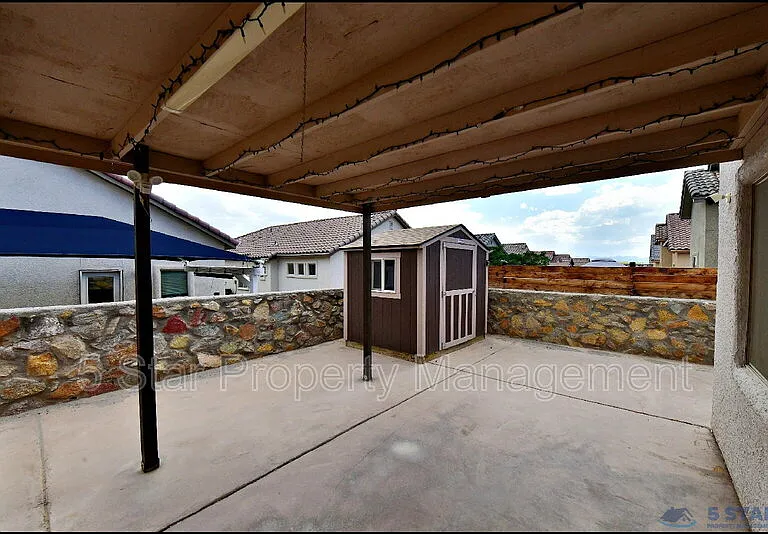 13136 Wellington Dr — Photo 36