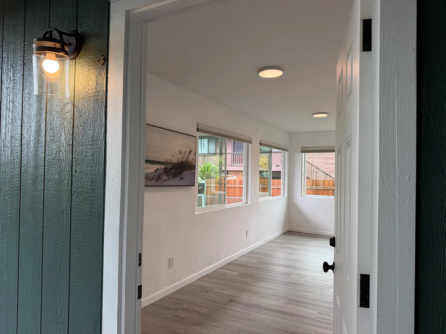 Studio, 400 sqft, $2,200 — Photo 2