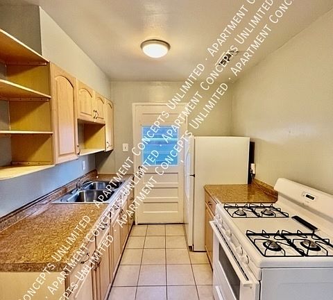 4th image of 441 S Logan St APT 2