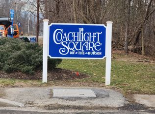 24 Coachlight Sq #24, Montrose, NY 10548