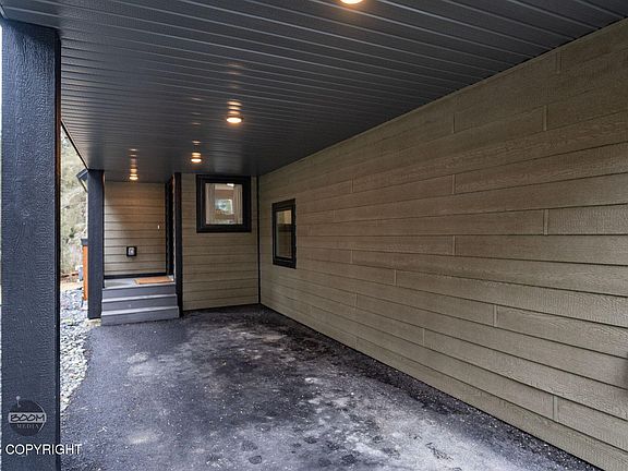 5th image of 1546 Alyeska Hwy #3