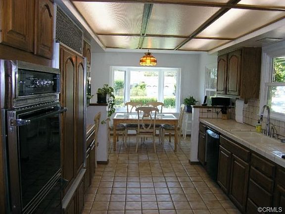 4th image of 29 Silver Saddle Ln