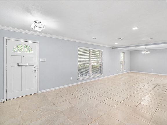 5th image of 6002 McKnight St
