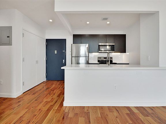 3rd image of 15 Somers St #3B