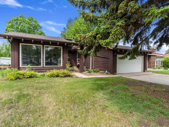 21 Graham Ave, Saint Albert, AB T8N 1T4