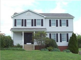 132 Greenock Dr, Greensburg, PA 15601