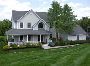 21 Stone Cliff Ter, Oak Ridge, NJ 07438