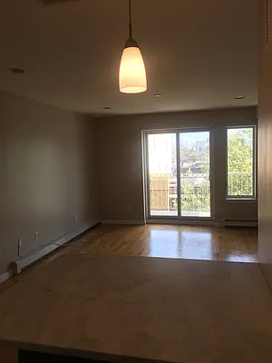 Rented by Amorelli Realty | media 15