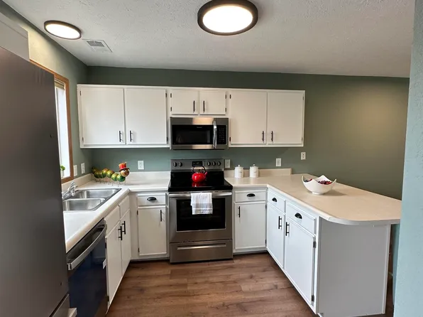 3759 Vale Dr, Traverse City, MI 49686