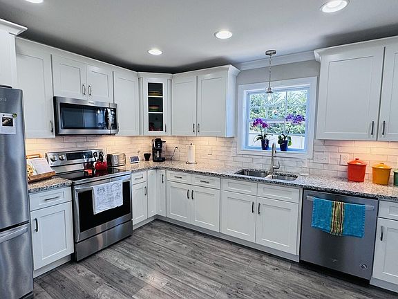 4th image of 5714 Autumn Creek Dr