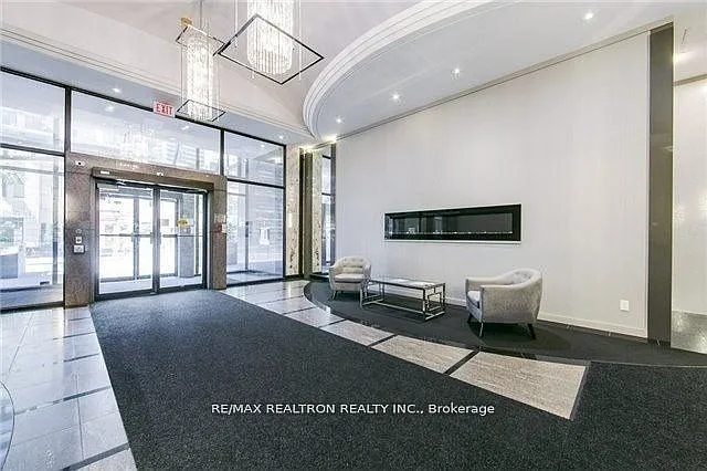 555 Yonge St #508 — Photo 10