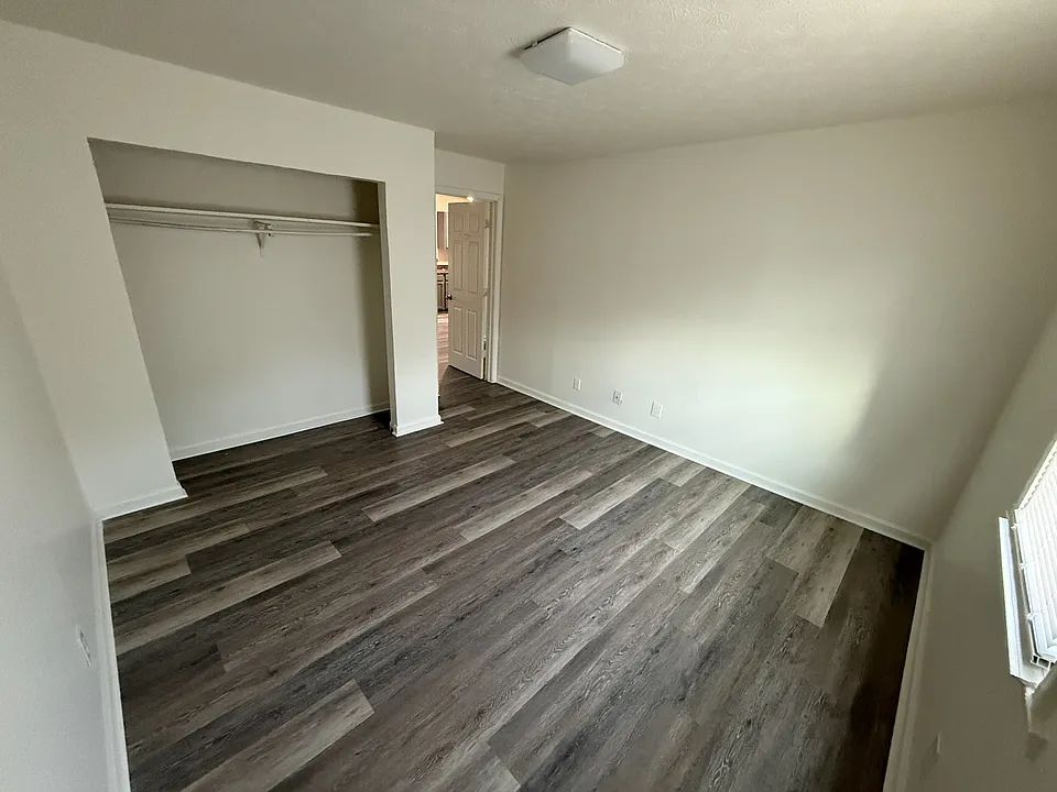 303 Turpin Dr #2