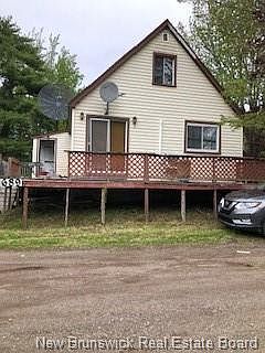 1st image of 689 Salisbury Rd