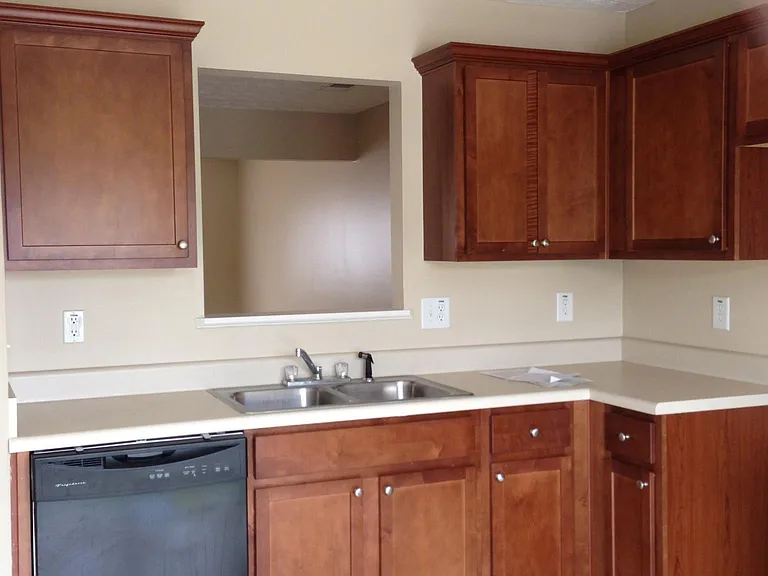 7204 Grosbeak St — Photo 2
