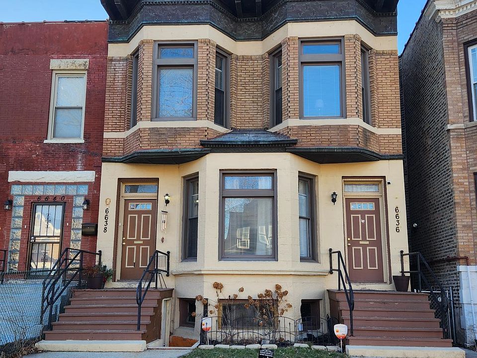 Exterior of 2 Flats w/ private entrances