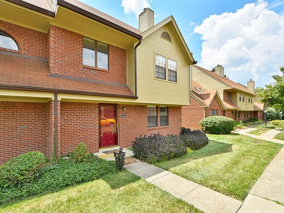 3rd image of 3441 Laredo Dr Unit 62