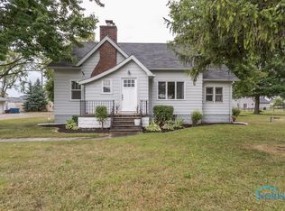 5760 Moline Martin Rd, Walbridge, OH 43465