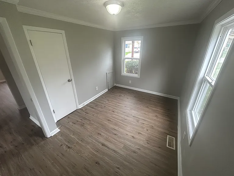 230 Horseshoe Ct — Photo 5