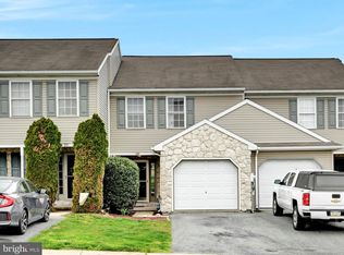 349 Oak Ridge Dr, Mountville, PA 17554