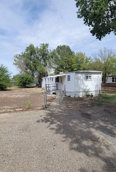 2940 View Dr