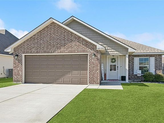 2nd image of 42125 Dothan Pl