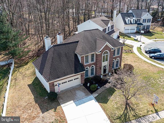 3rd image of 411 Birchwood Manor Ln