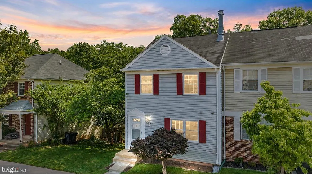 Silver Maple Ct, Manassas — Photo 1