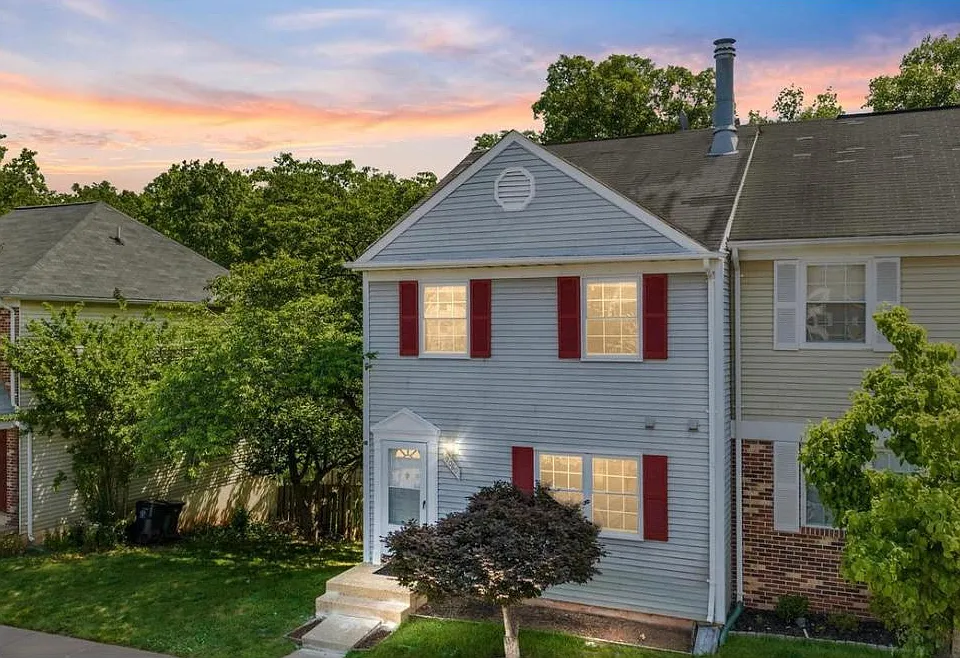 Silver Maple Ct