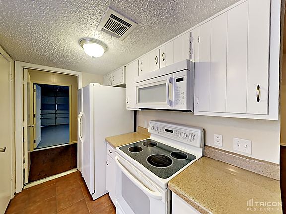 4th image of 15010 Cypress Green Dr