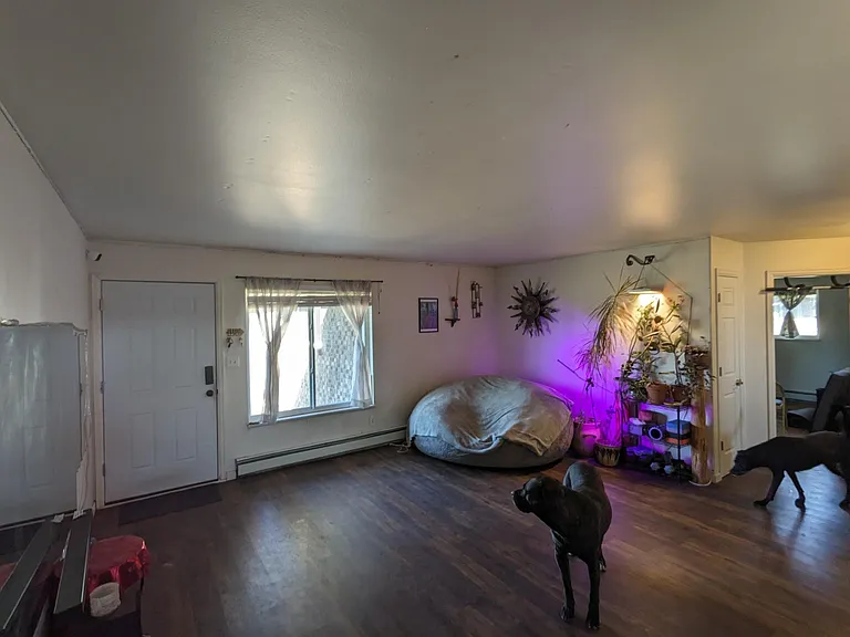 3129 E Locust St — Photo 8