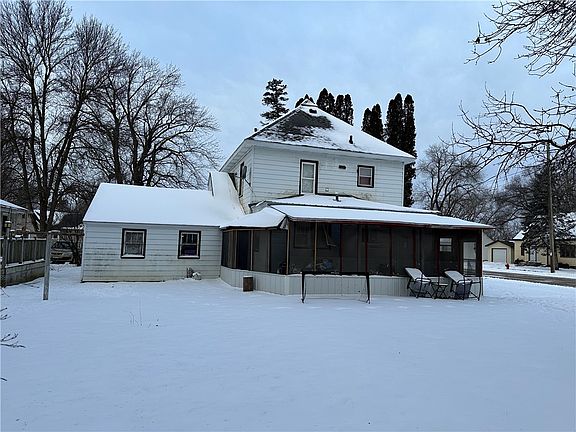 5th image of 512 Maple Street #1&2