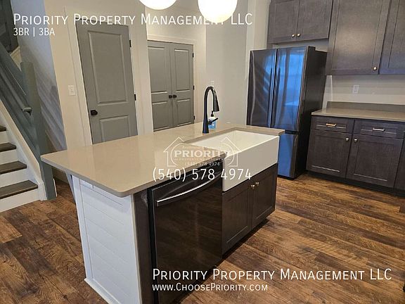 5th image of 26 Pasture Dr