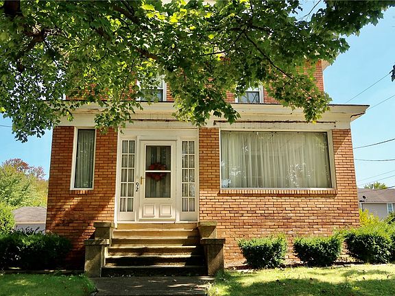 2nd image of 92 Lake St