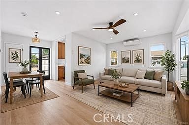 4th image of 1334 N Sultana Ave