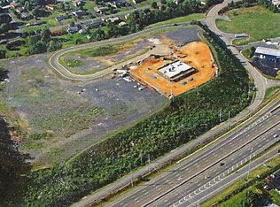 11 Village Cir, Bristol, VA 24201