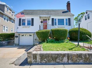 16 Alaric St, West Roxbury, MA 02132