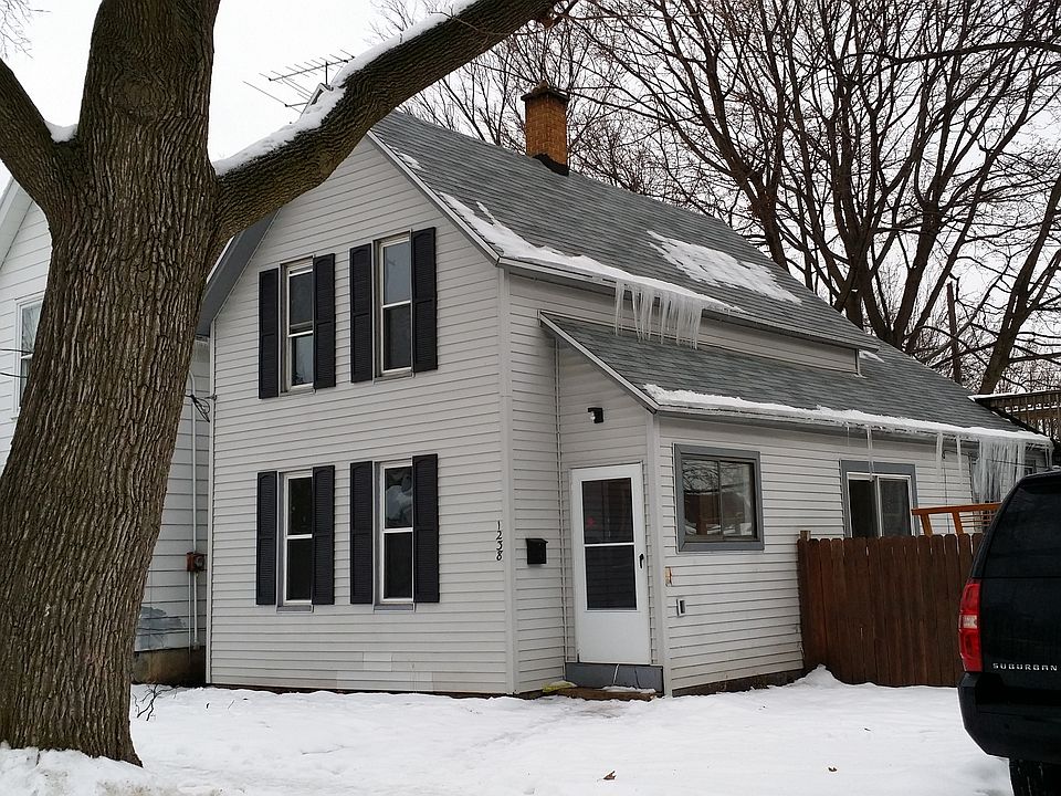 1st image of 1238 Quarry Ave NW