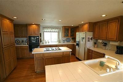 4th image of 2727 Holly Bluff Ct