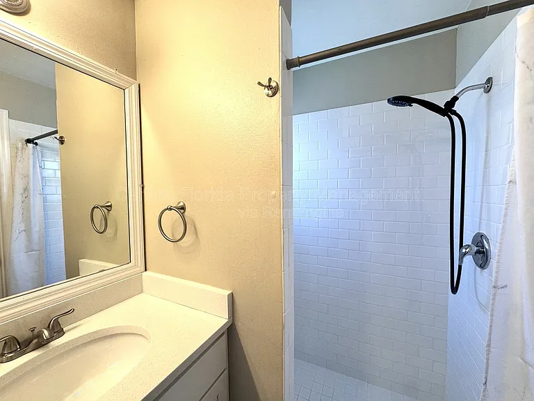 7305 Marseille Cir — Photo 18